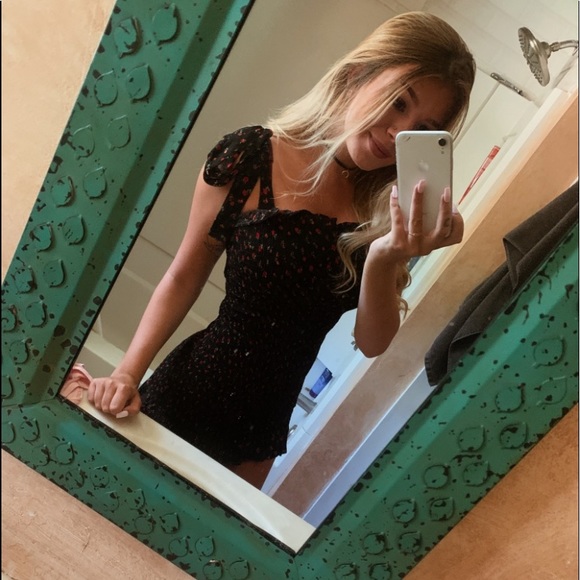 Dress - Picture 3 of 3